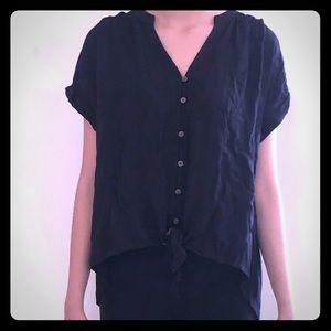 Medium Black Short Sleeve Button up